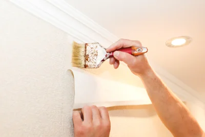 Pose de papier peint à Gars — revêtements muraux et toiles de verre